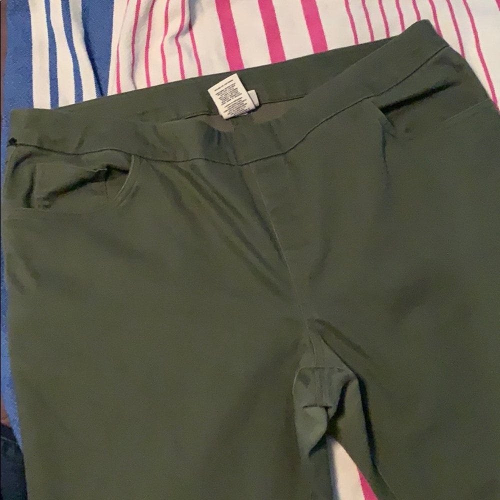 Olive green twill pull-on pants REAL POCKETS
